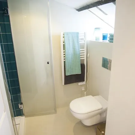 Alfama Apartment, Quiet Location, Great Views - Ttl268 *