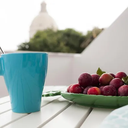 Alfama Apartment, Quiet Location, Great Views - Ttl268 아파트 리스본